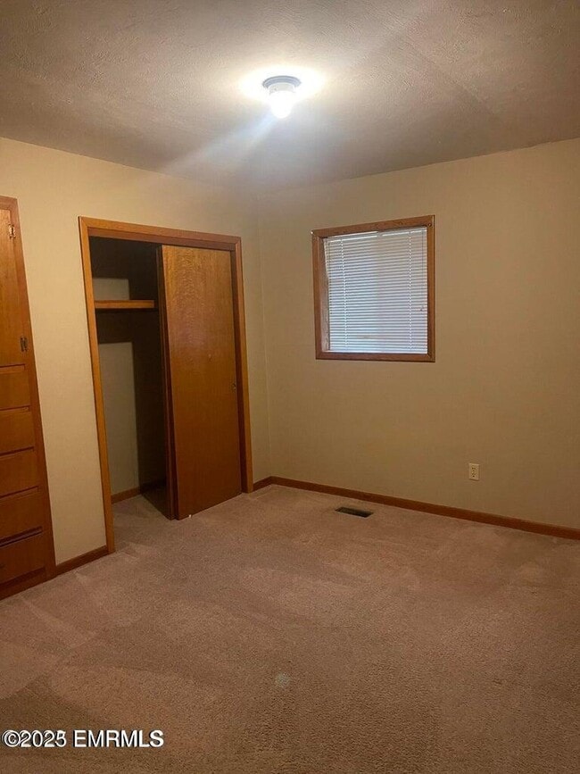 Building Photo - 4929 Poplar Springs Dr