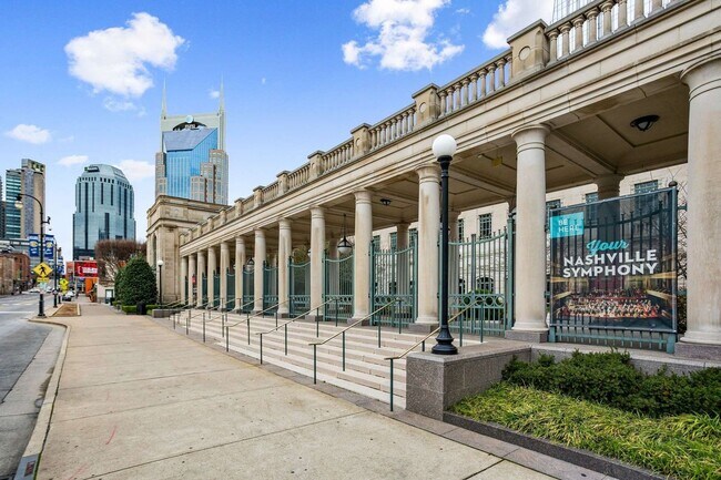 Building Photo - Fully Furnished SoBro Condo At Encore