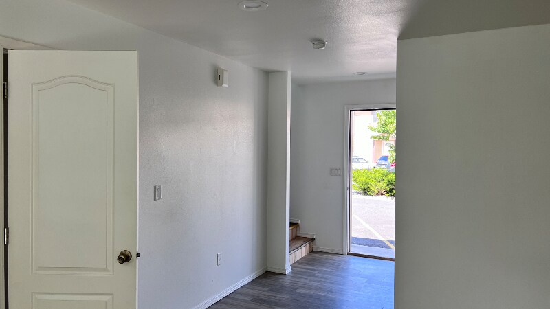Building Photo - 1323 S Monroe St