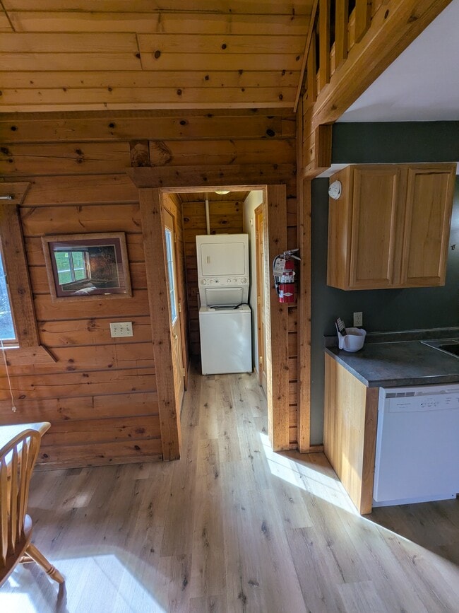 Building Photo - 721 Skatepark Court