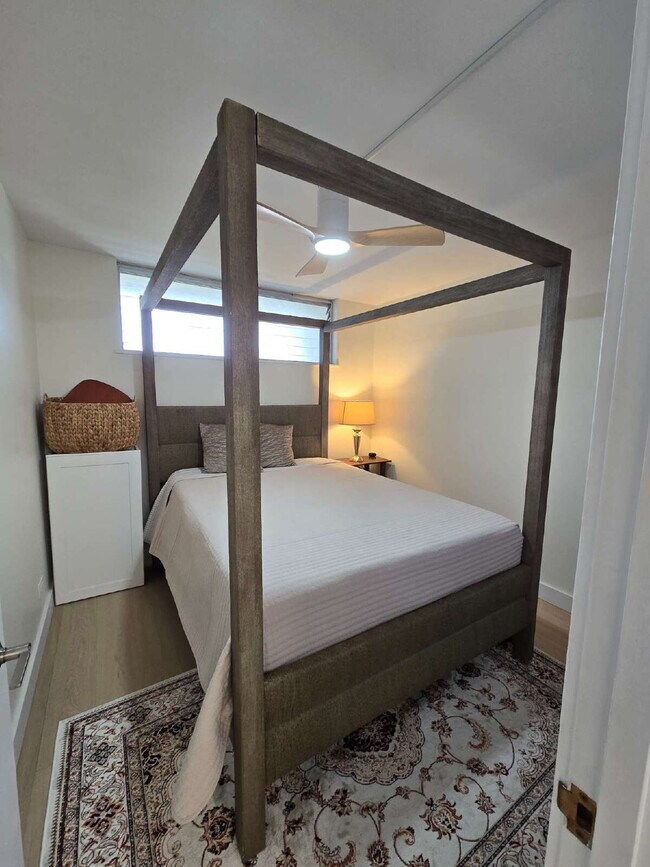 Building Photo - Fully Furnished Executive Condo Rental 2br/2ba/1pkg - Waikiki