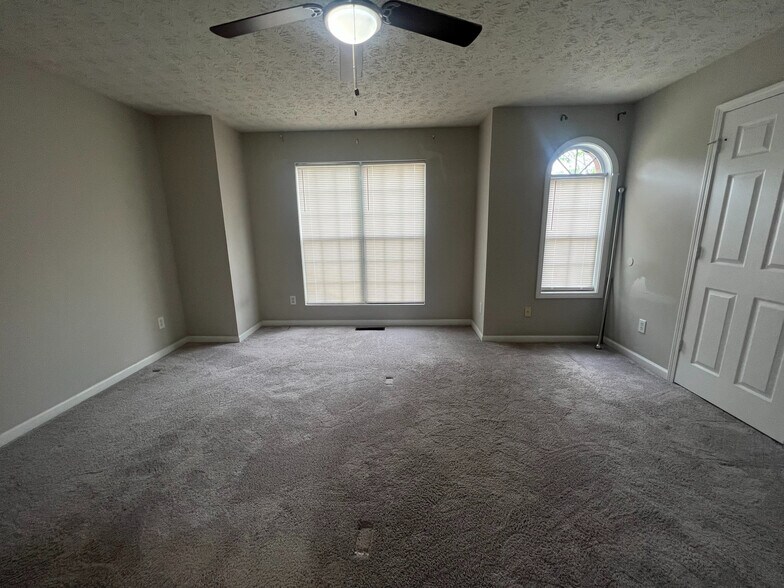 Building Photo - Room in Townhome on Waldrop Ln