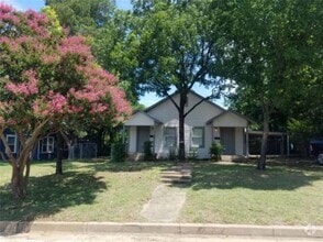 Building Photo - 2909 Avenue A
