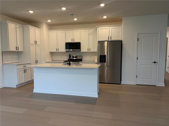 Building Photo - 22348 Isla Wy