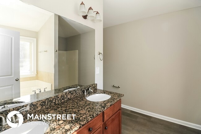 Building Photo - 6373 Flat Rock Ln