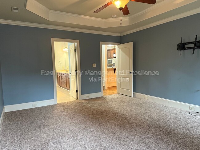 Building Photo - 4008 Enfield Ridge Dr