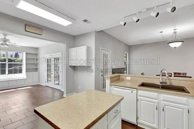 Building Photo - 3282 Heathland Way
