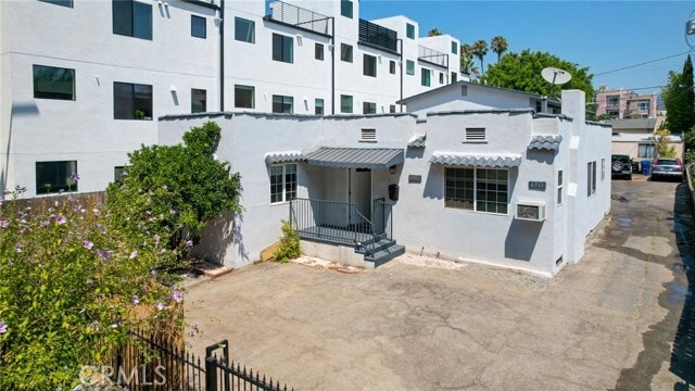 Building Photo - 6513 Lexington Ave