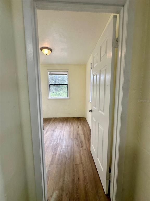 Building Photo - 651 NE Waldo Rd