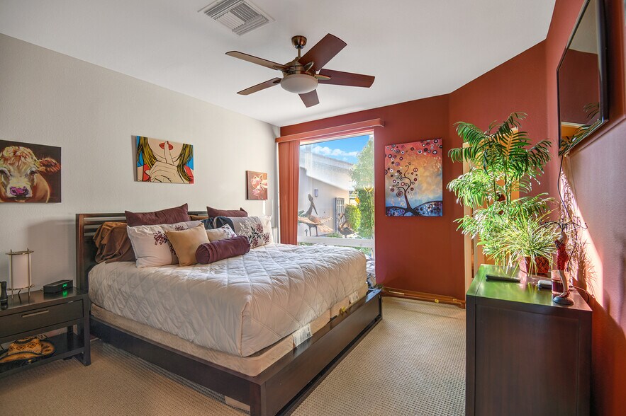 Building Photo - 75477 Riviera Dr