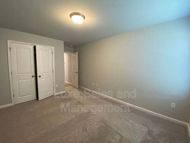 Building Photo - 8513 NW 77th Pl