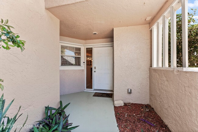Building Photo - 554 Majorca Ct