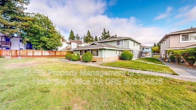 Building Photo - 1877 Dorado Ct