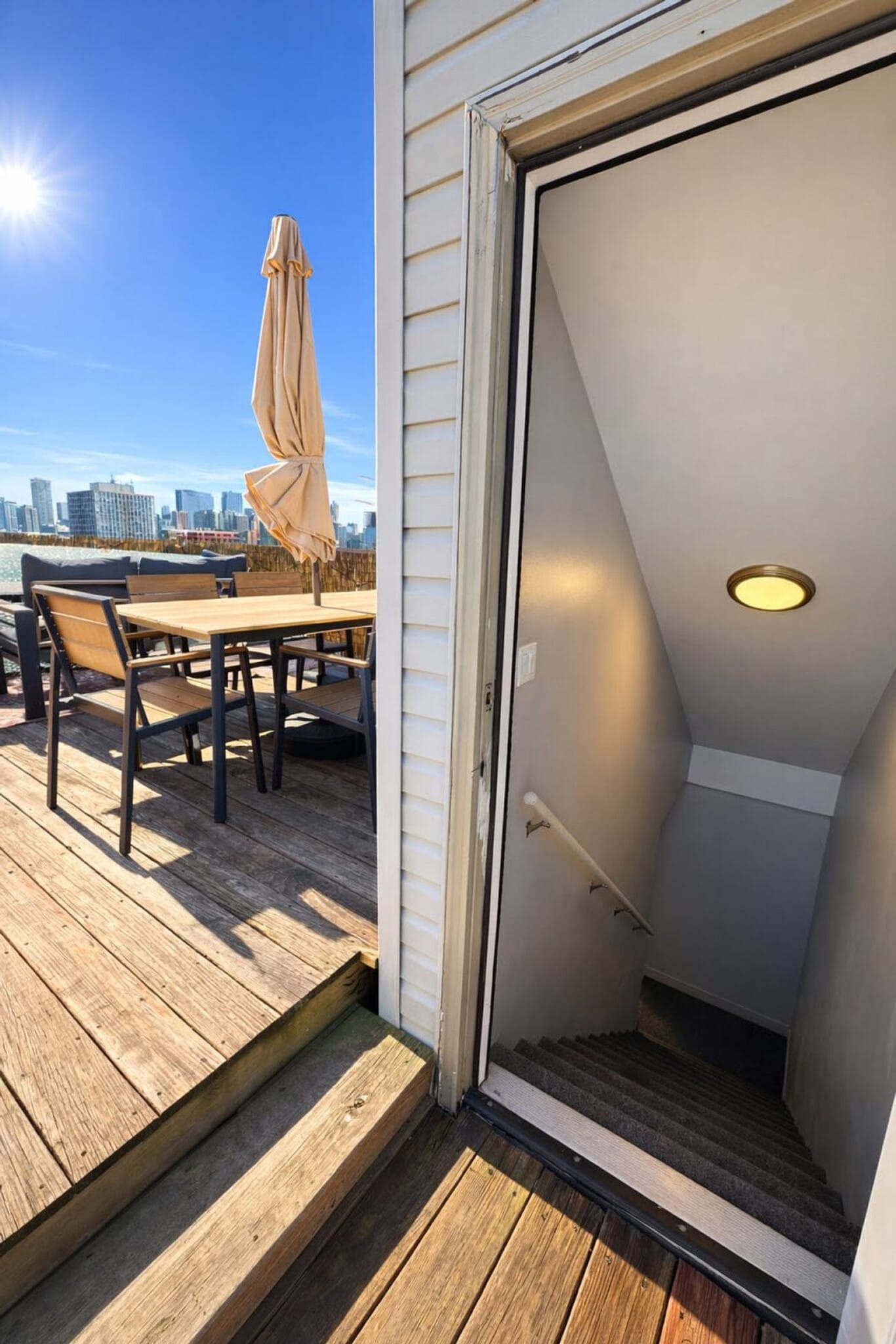 Building Photo - 736 N Throop St