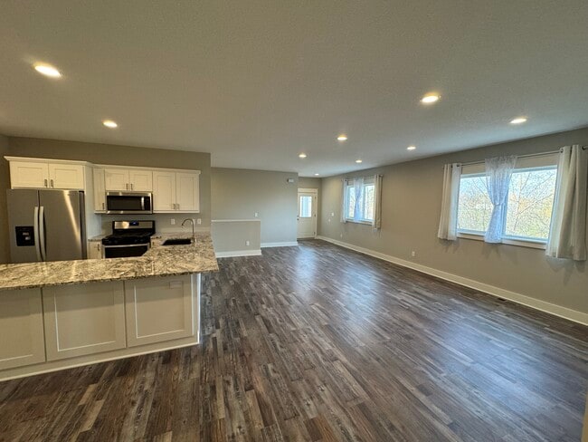 Building Photo - 312 61st St SW