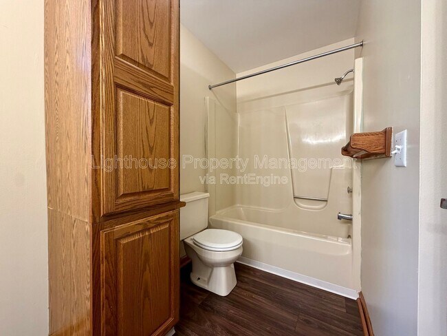 Building Photo - 3696 Senna Dr NE