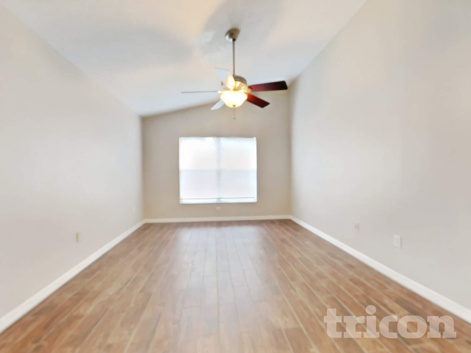 Building Photo - 6816 Monarch Park Dr