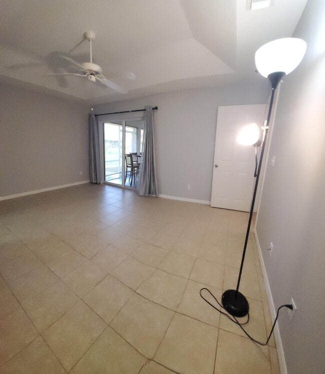 Building Photo - 3234 SW Fillmore St