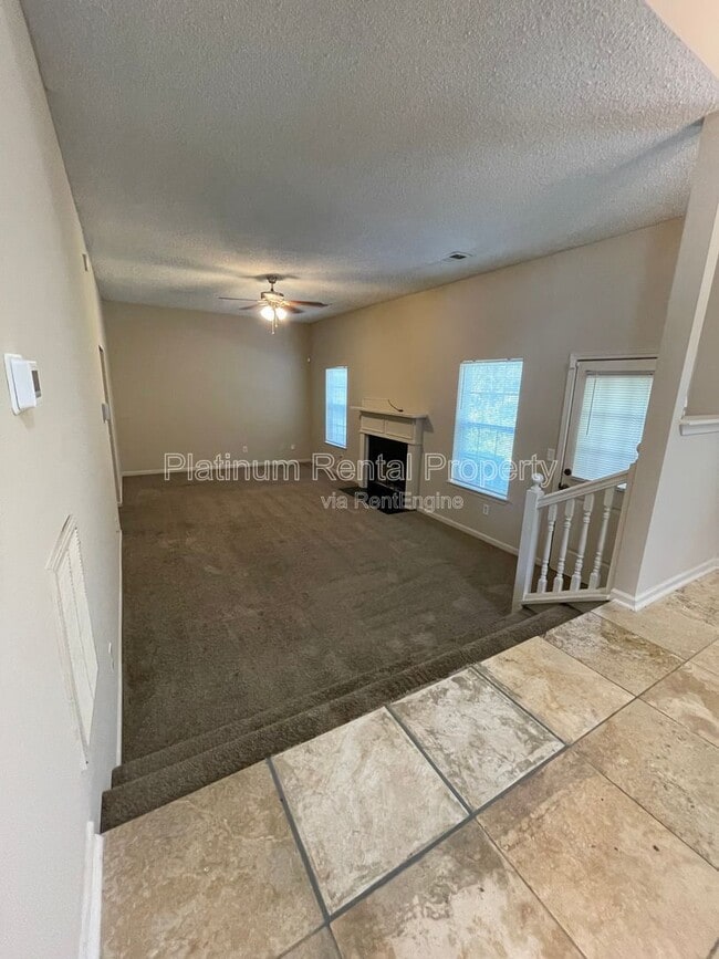 Building Photo - 1740 Spring Hill Cove