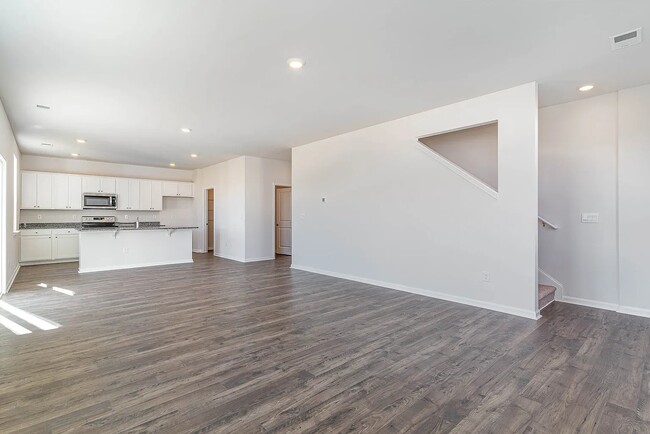Building Photo - 304 Picnic Basket Pl