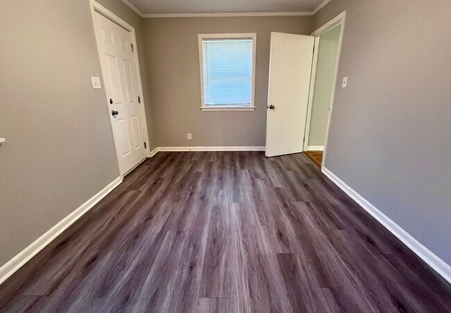 Building Photo - 4 Bedroom 2 Bathroom Home, Lonoke