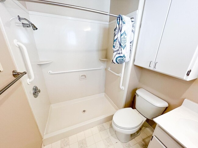 Building Photo - S205 Studio Apartment in Hildale *utilities included*