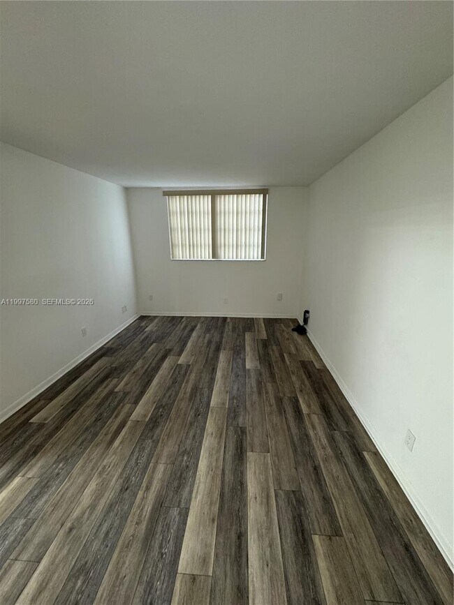 Building Photo - 6150 NW 62nd St