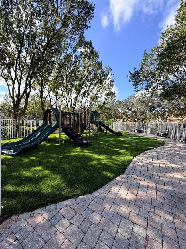 Building Photo - 2677 SW 83rd Terrace