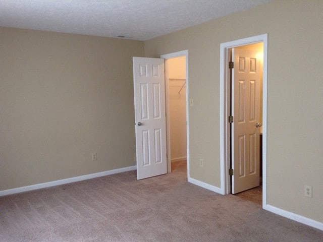 Building Photo - 5963 Sycamore Forge Dr