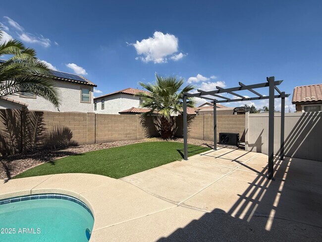 Building Photo - 22310 E Creekside Ct