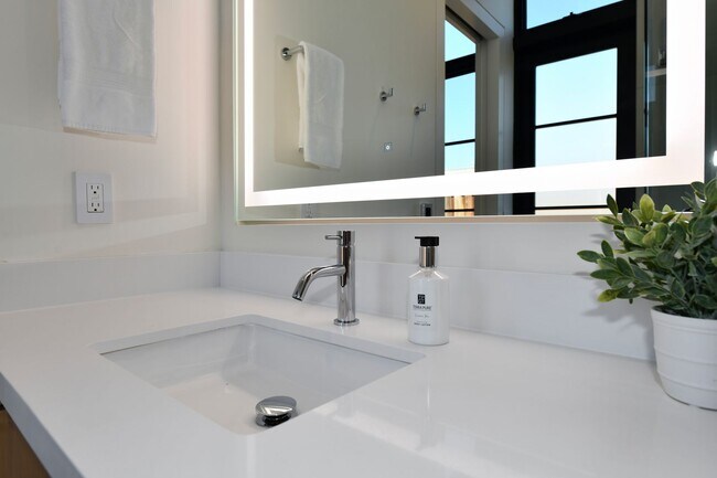 Building Photo - Discover NapaLuxe, A Newly Constructed Pri...
