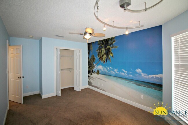 Building Photo - Stunning 4 Bedroom Home in Niceville