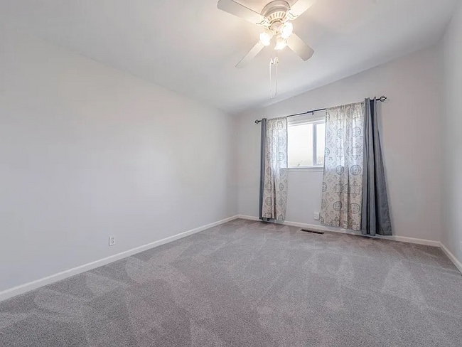 Building Photo - 2577 Gonzaga St