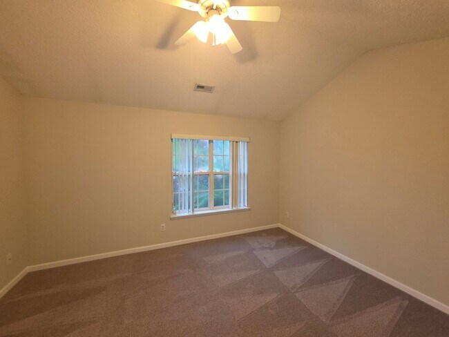 Building Photo - 9933 Birch Knoll Ct