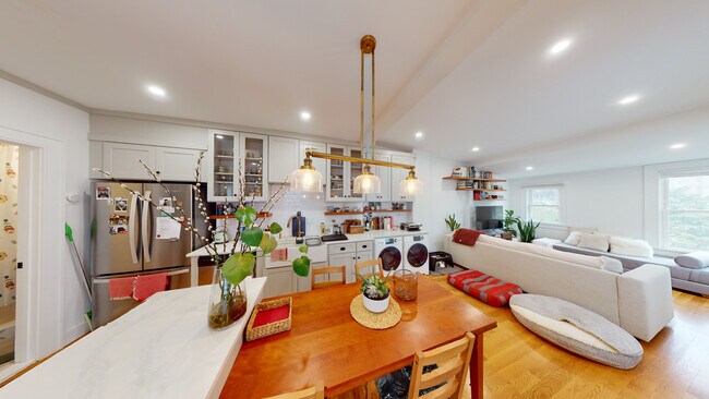 Building Photo - 227 Amory St