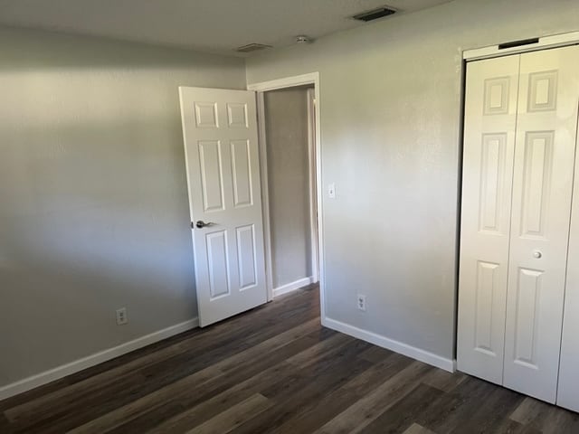 Guest Bedroom - 320 S Brighton Dr