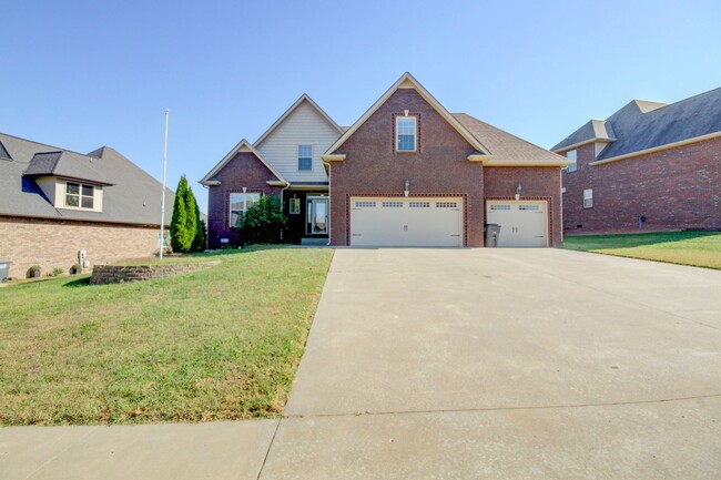 Building Photo - HUGE FRESH Executive home in Farmington