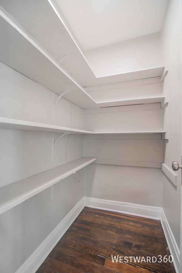 Building Photo - 4011 Elm St