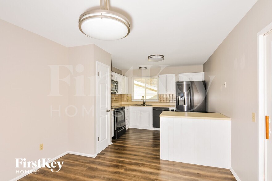 Building Photo - 1110 Twistedoak Ct