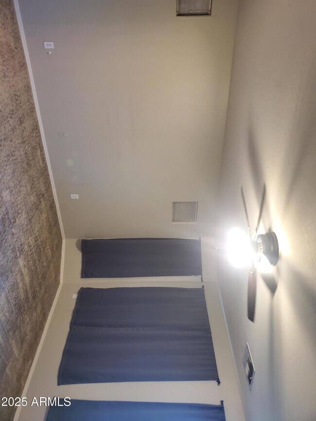 Building Photo - 2227 W Oyer Ln