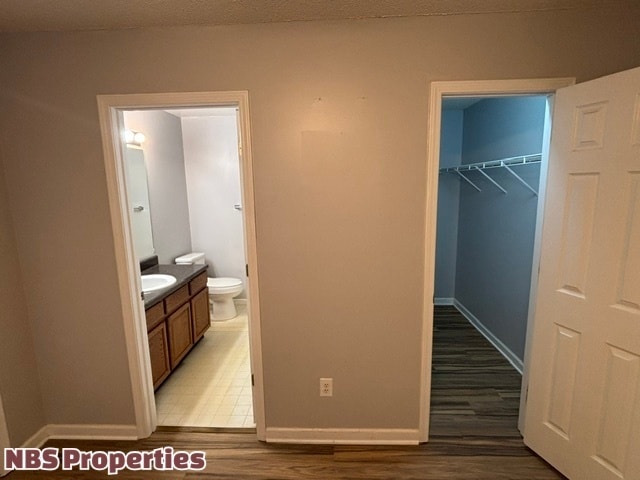 Building Photo - 8032 Stablegate Way