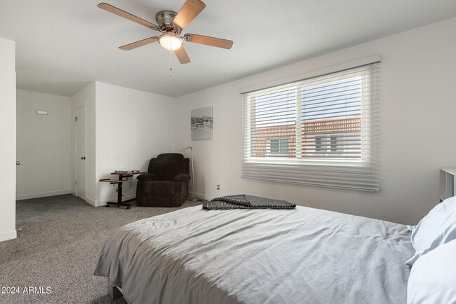 Building Photo - 4004 N Granite Reef Rd