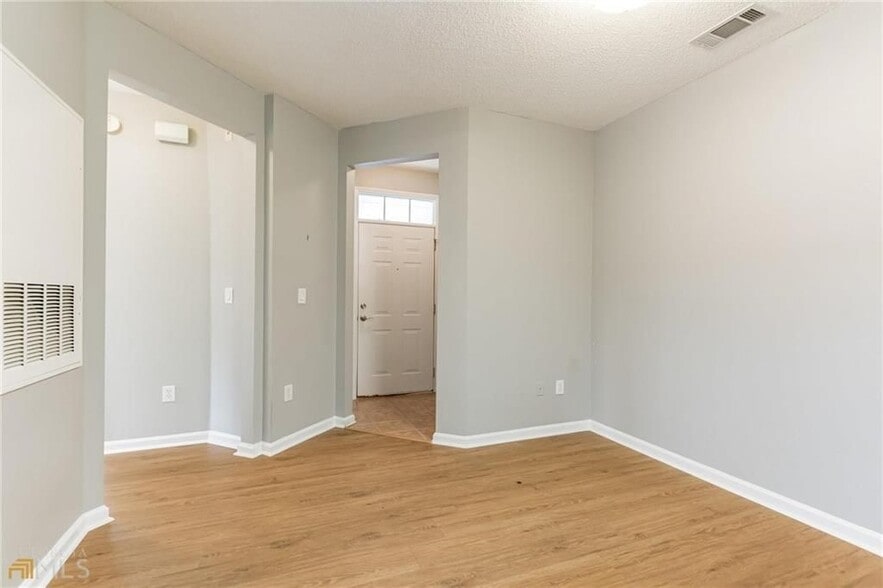 Building Photo - 711 Spring Heights Ln