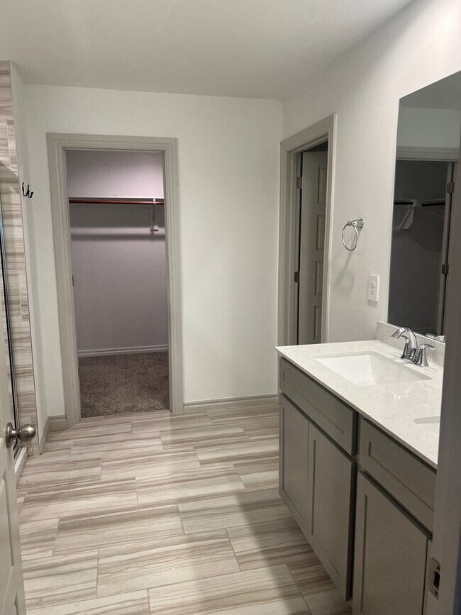 Building Photo - 14416 Gravity Falls Ln