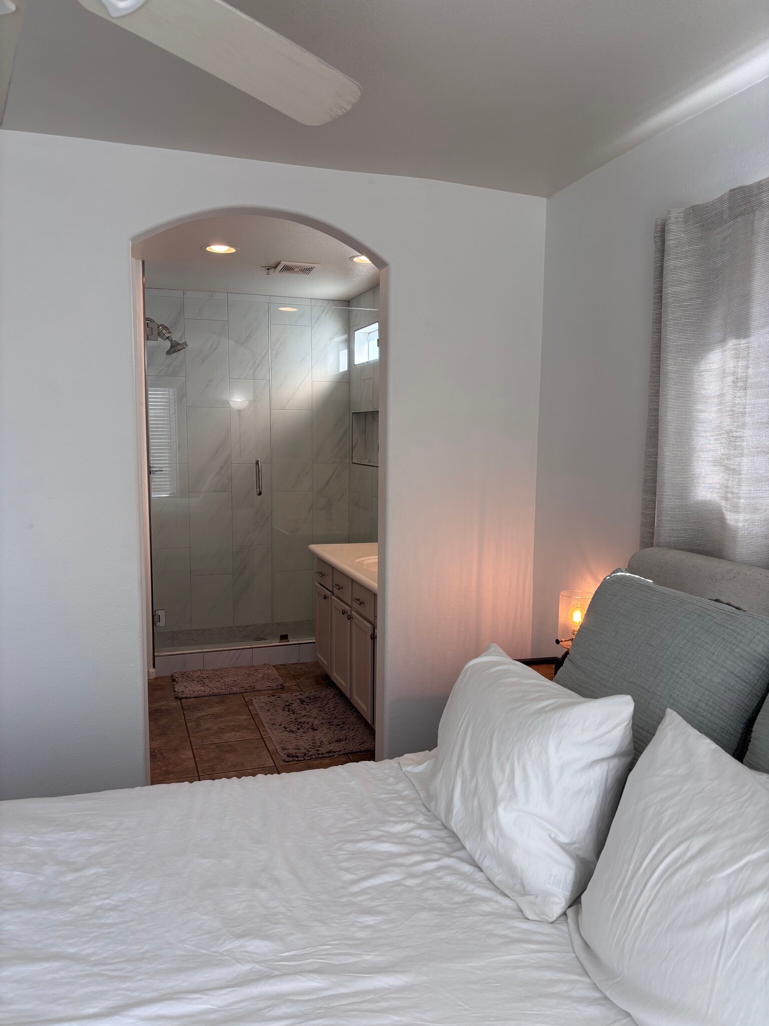 Building Photo - 1350 S Greenfield Rd