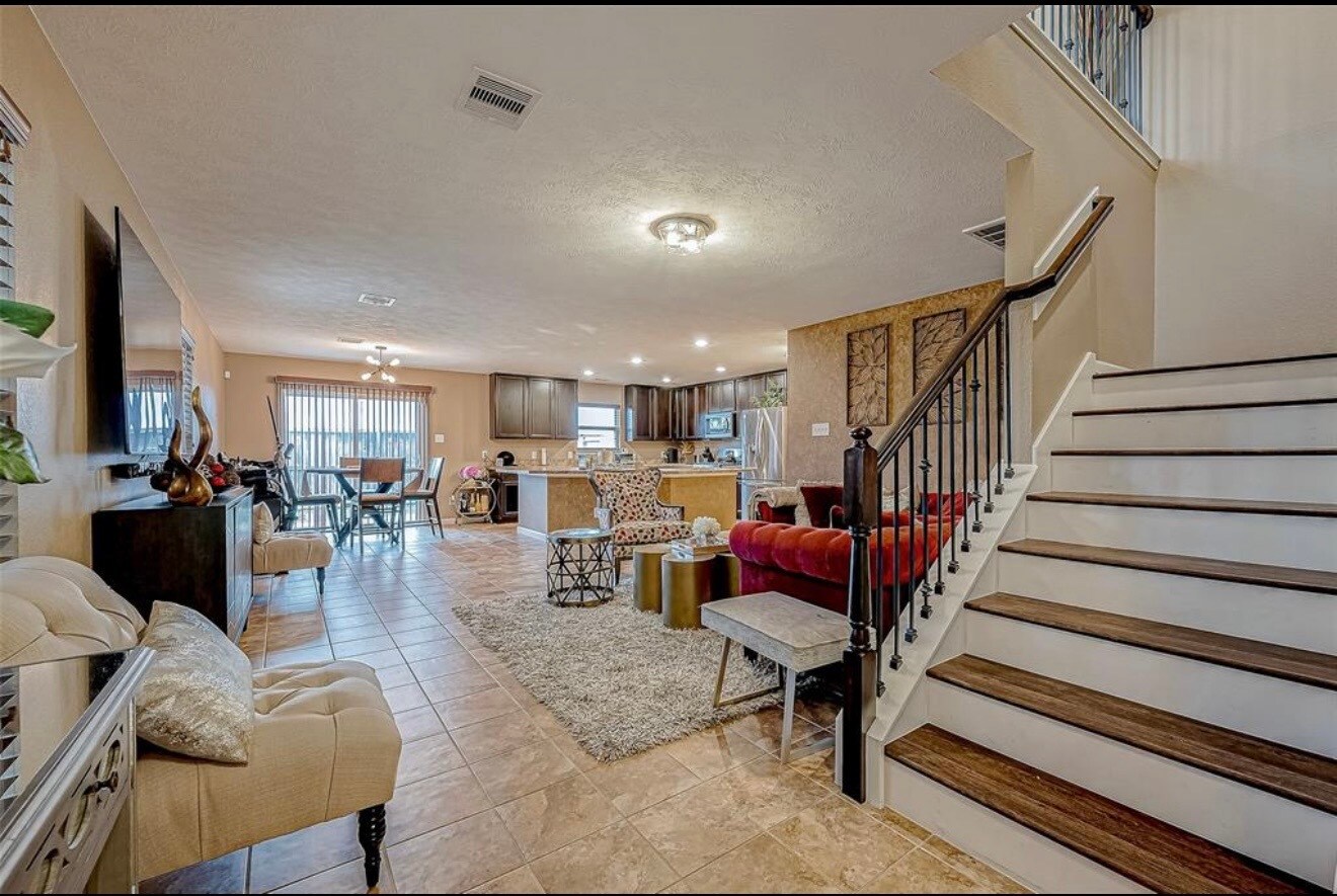 Building Photo - 14947 Trinity Meadow Dr