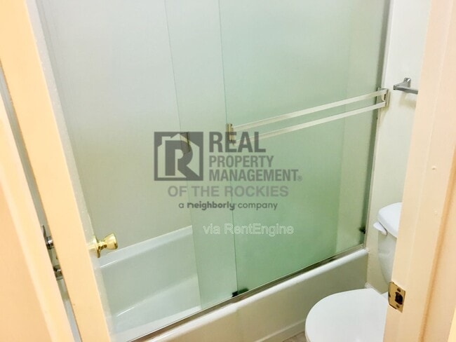 Building Photo - 1625 W Elizabeth St