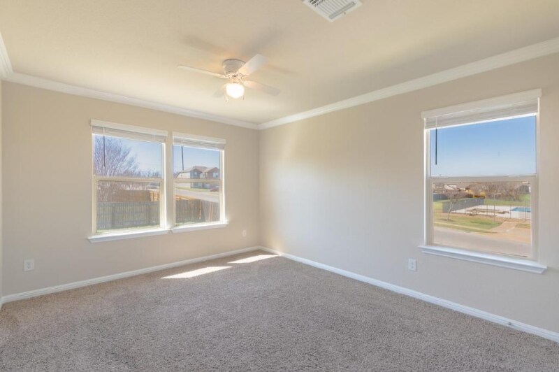 Building Photo - 9501 Raeburn Court