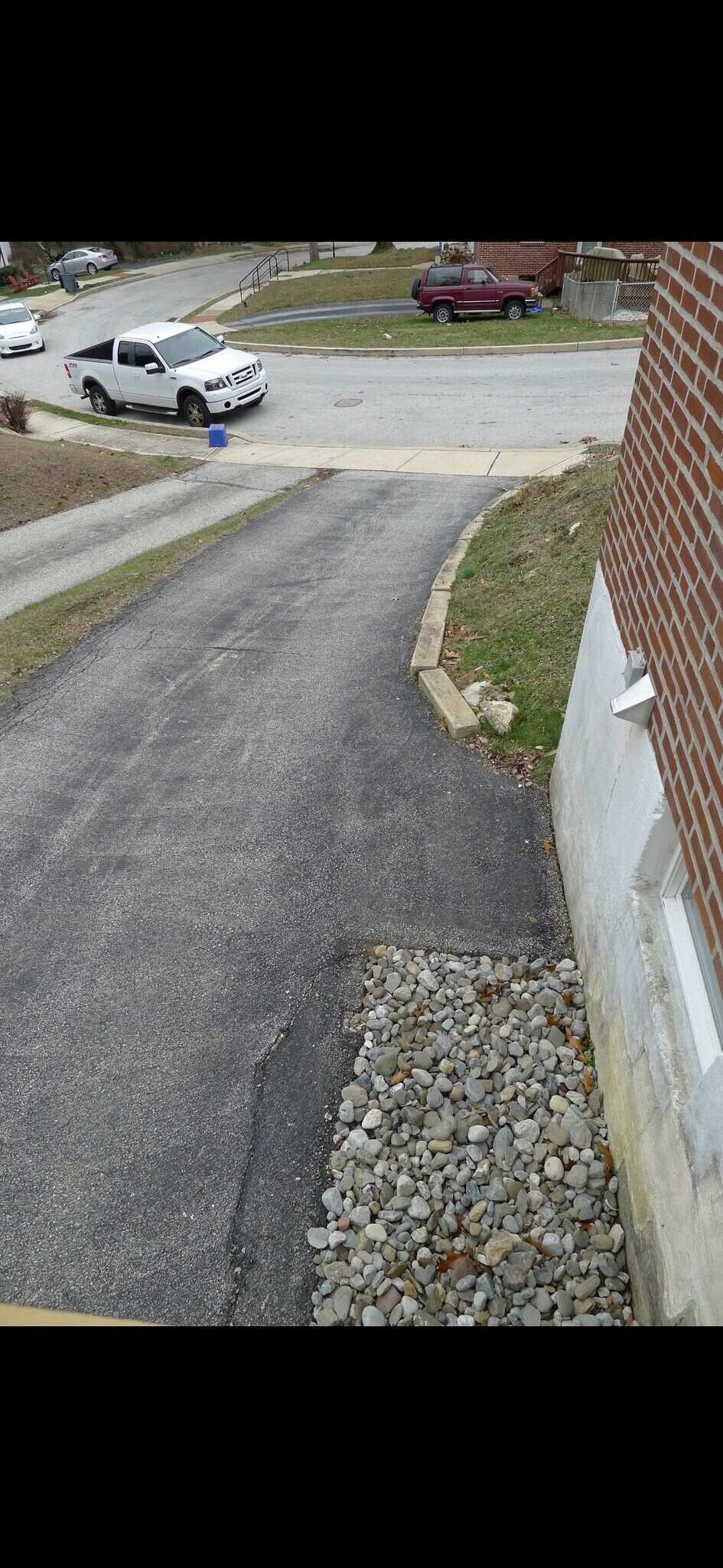 Building Photo - 278 Valley View Road