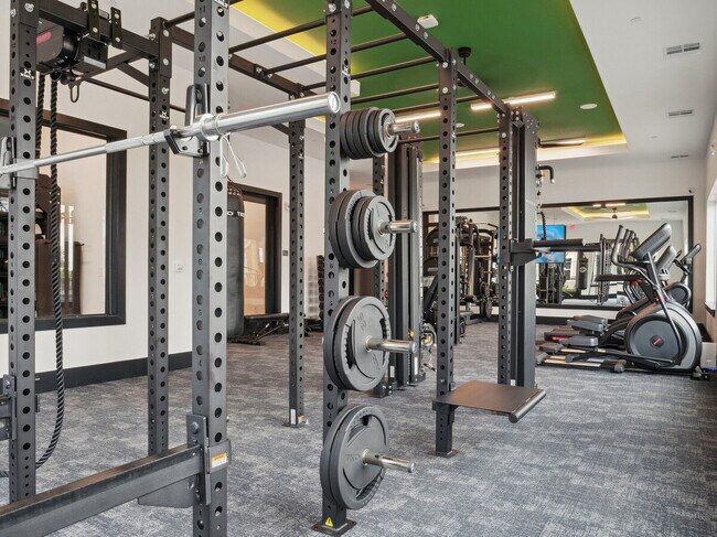 Building Photo - Hot Offer! 8 Weeks Free + $1,000 GC